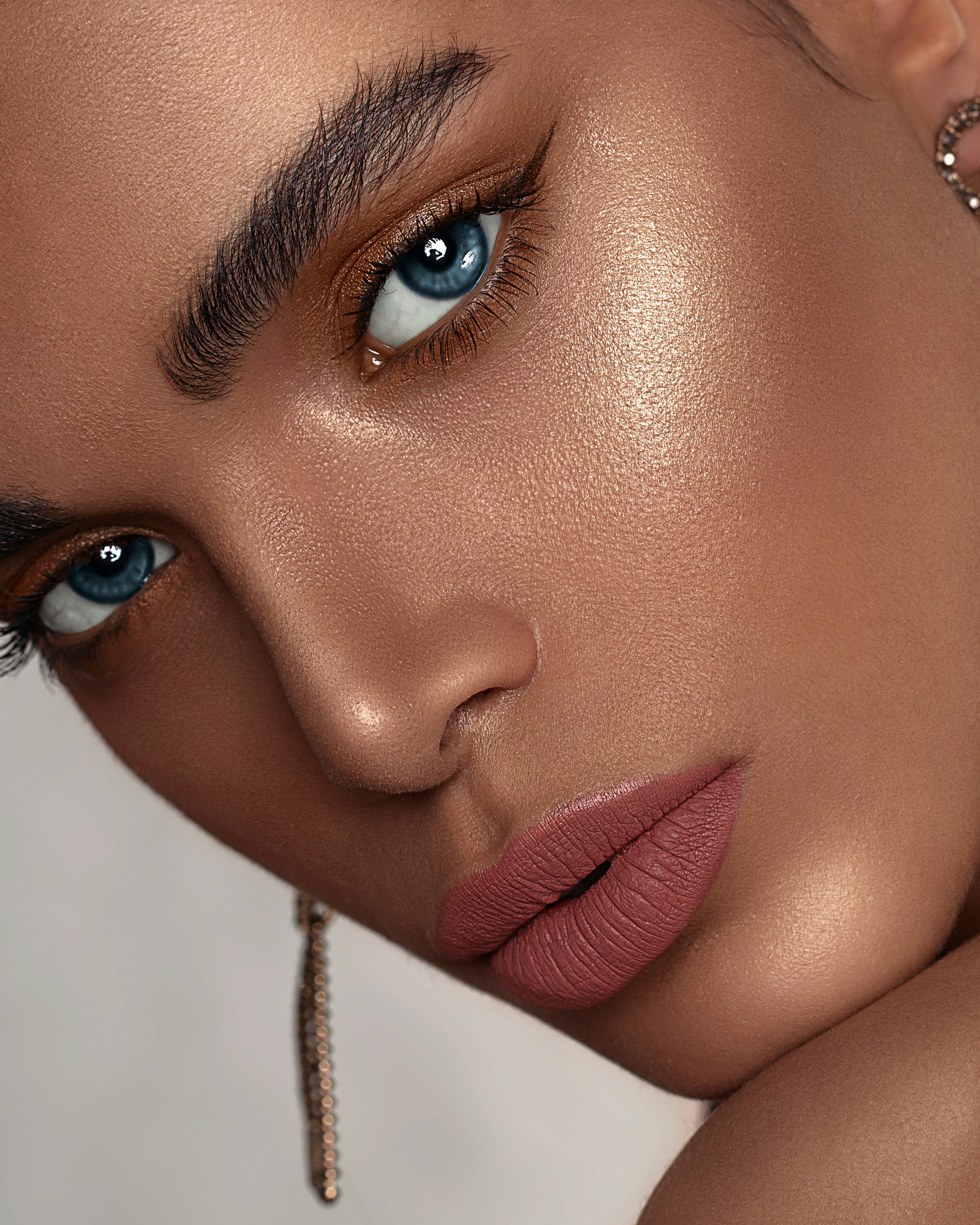 OE Artistry — Makeup Artist